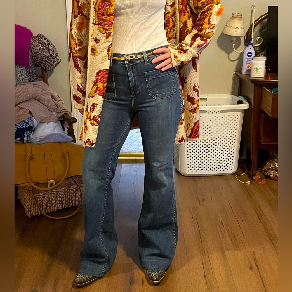 J Brand size 28, high waisted front pocket flare leg jeans.